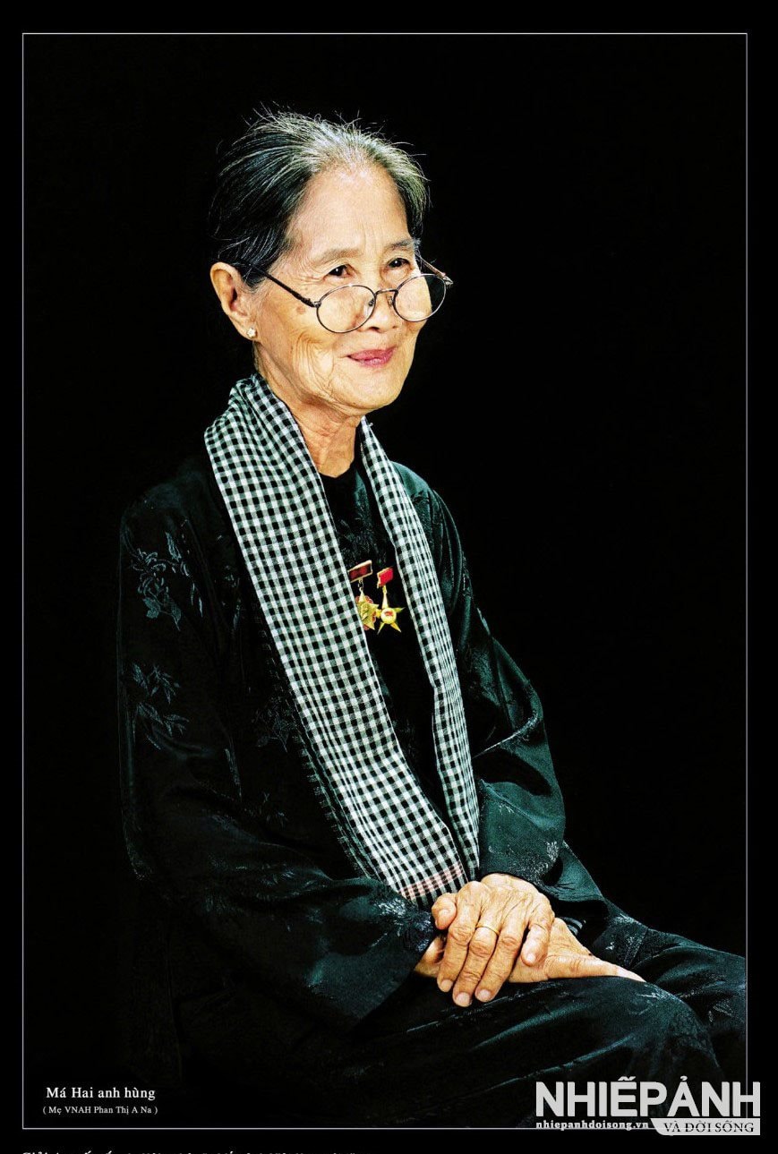 W_01-ma-hai-anh-hung.jpg