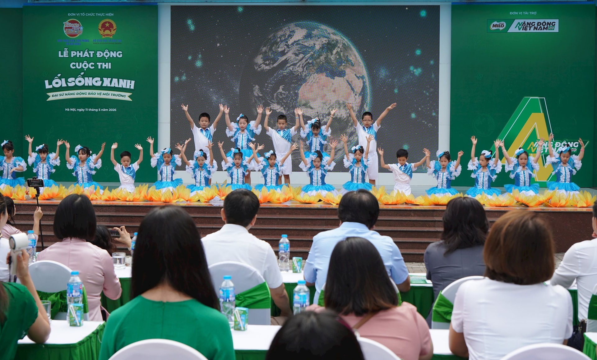 le-phat-dong-cuoc-thi-loi-song-xanh-dai-su-nang-dong-bao-ve-moi-truong-dien-ra-sang-11_5-tai-truong-tieu-hoc-phuong-mai-ha-noi-.(2).jpg