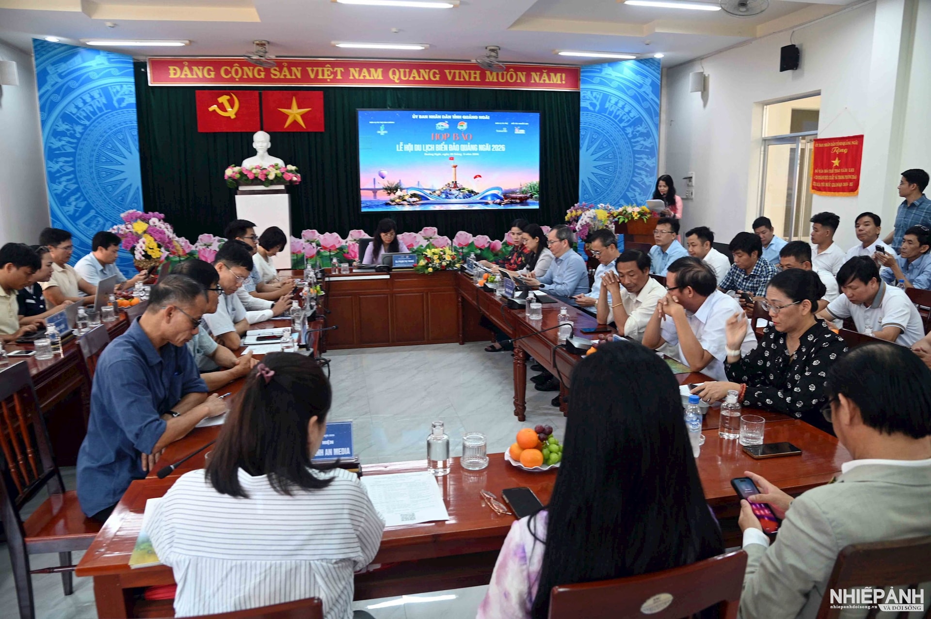 W_dsc_4449.-quang-canh-hop-bao.jpg