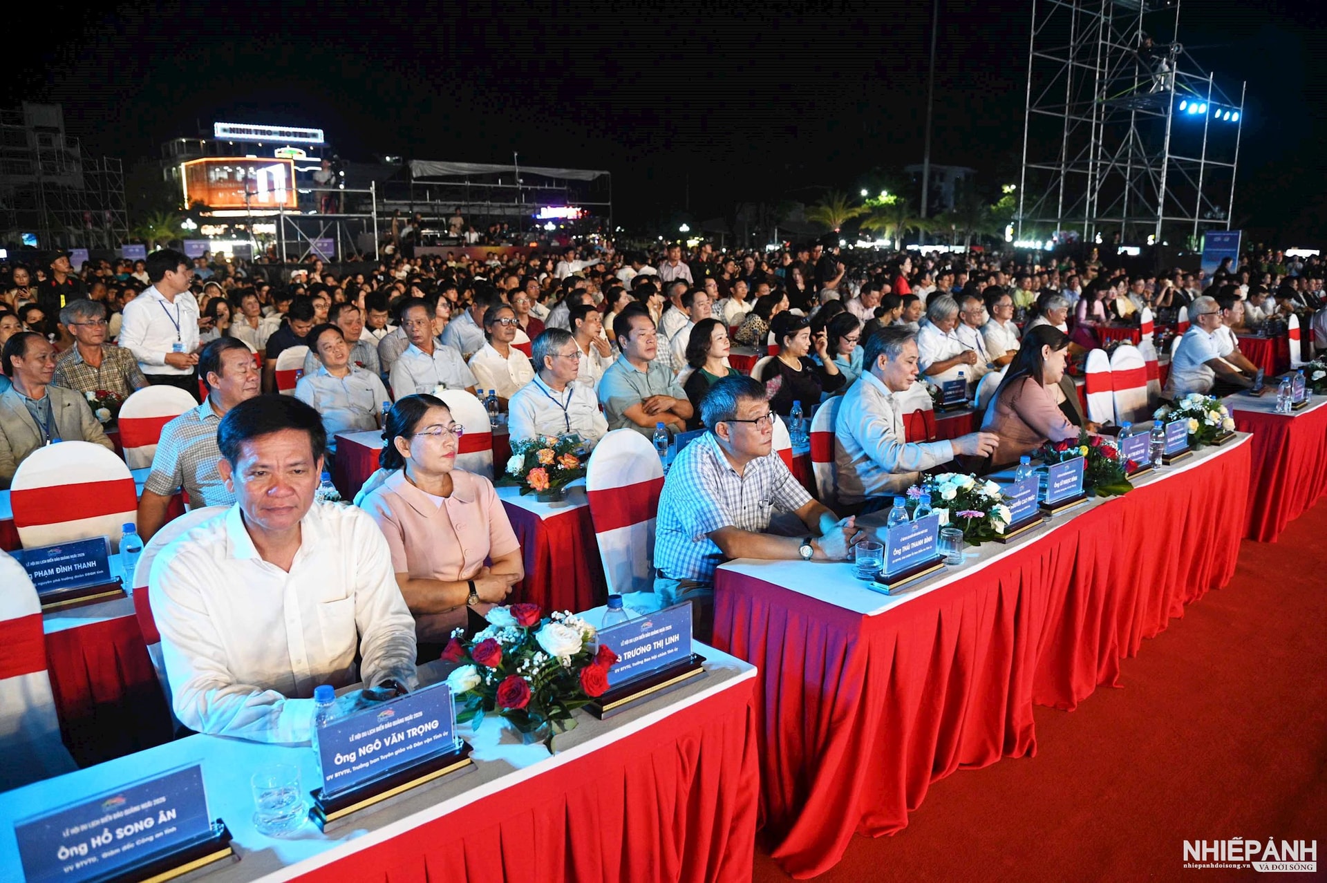 W_2.-cac-dong-chi-lanh-dao-tinh-du-le-khai-mac.jpg