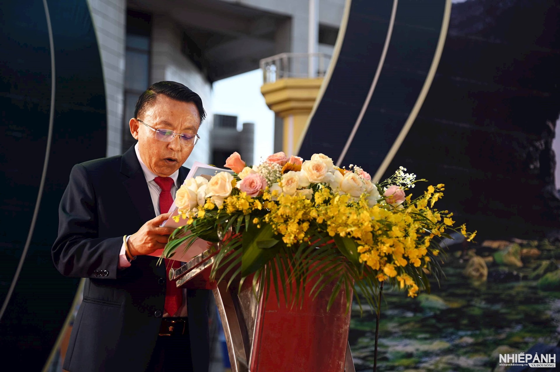 W_dsc_4573.-ong-phan-van-hoang-pho-giam-doc-so-vh-tt-dl-phat-bieu-khai-mac.jpg