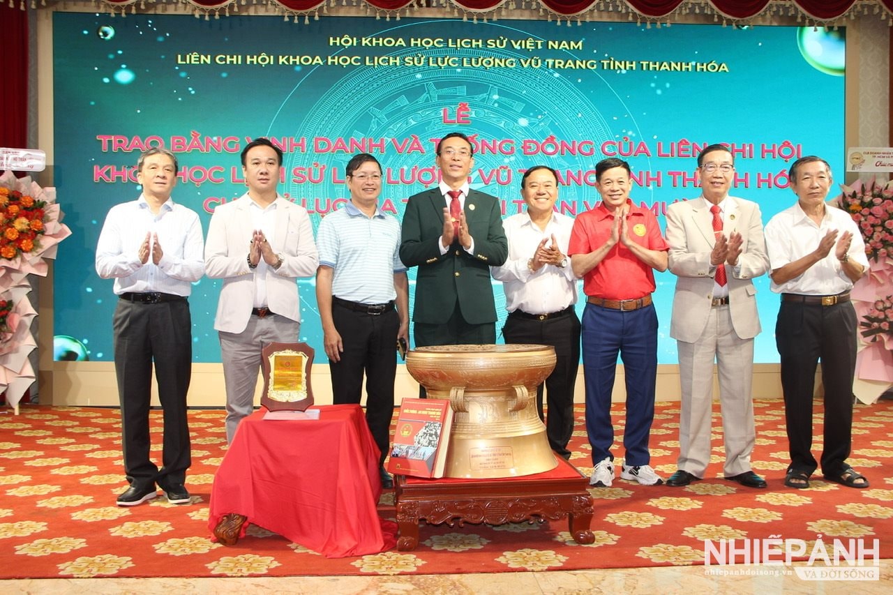 W_muoi-7.jpg