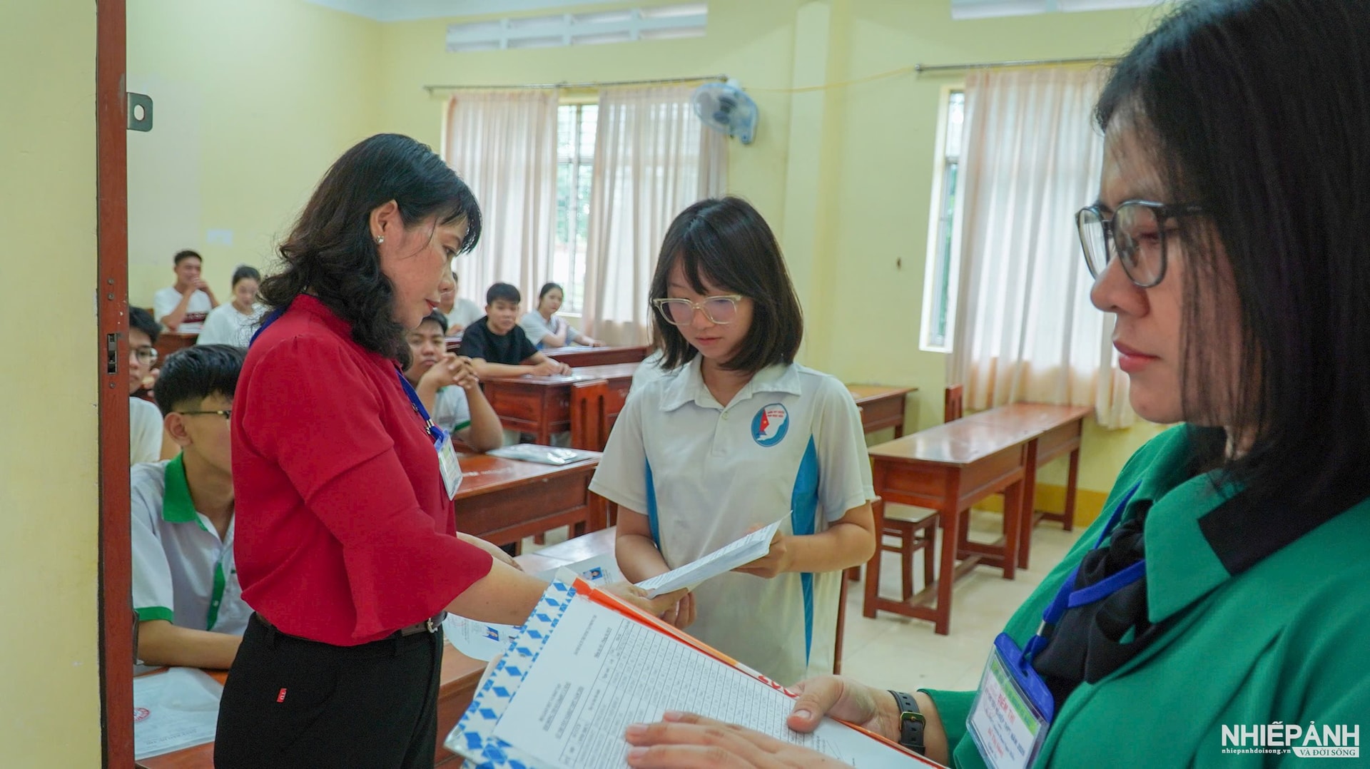 W_anh-1-ca-mau-to-chuc-thanh-cong-ky-thi-thpt-2026-anh-h.t.jpg
