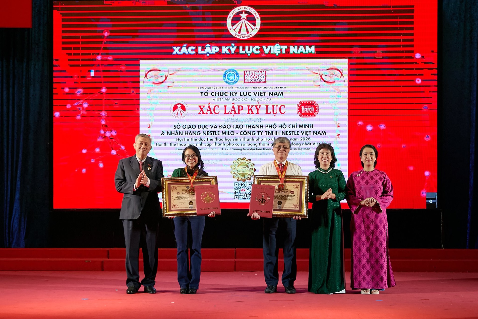 hoi-thi-the-duc-the-thao-hoc-sinh-tp.hcm-nam-2026-xac-lap-ky-luc-viet-nam..jpg
