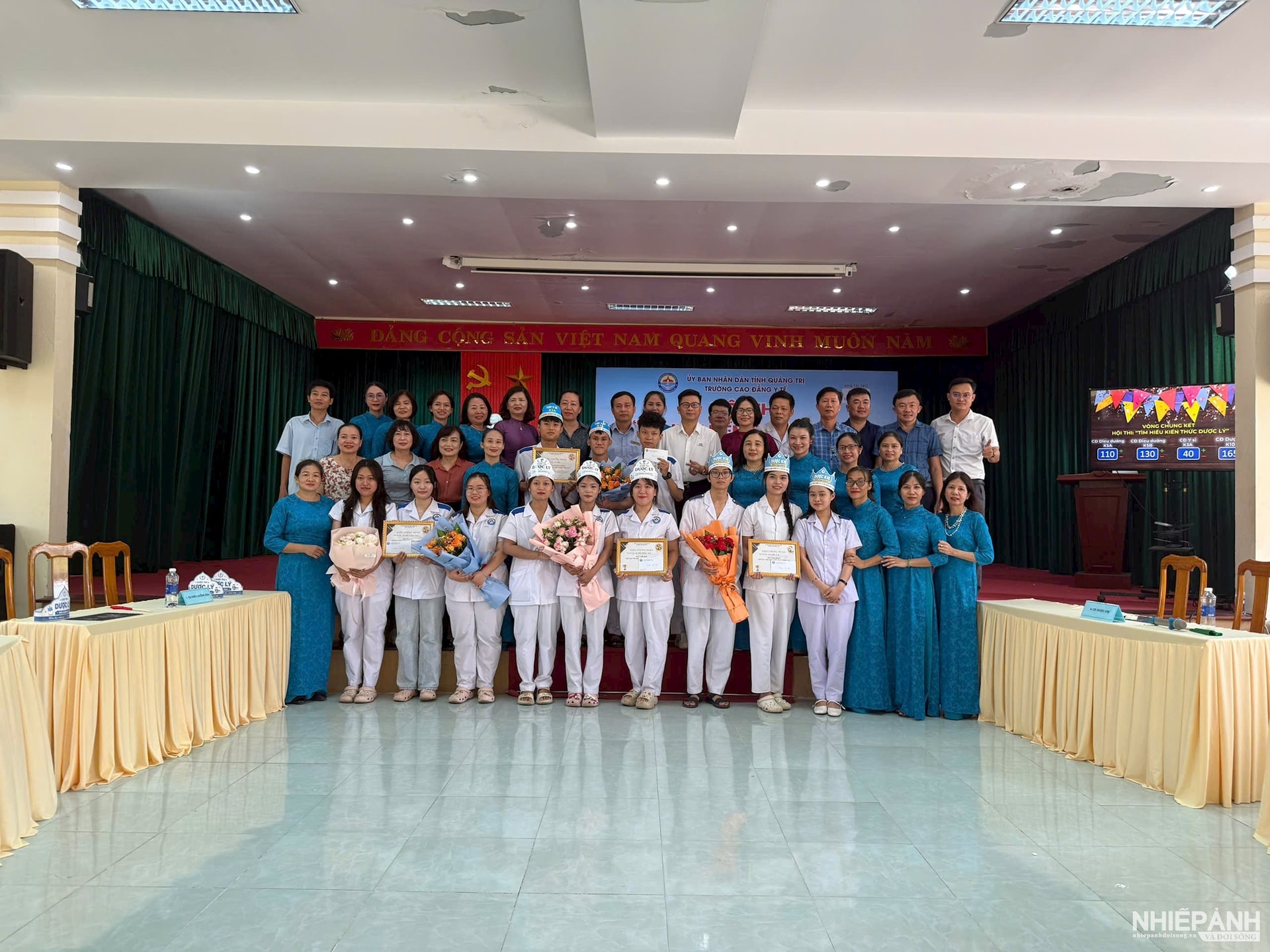 W_trung-2.jpg