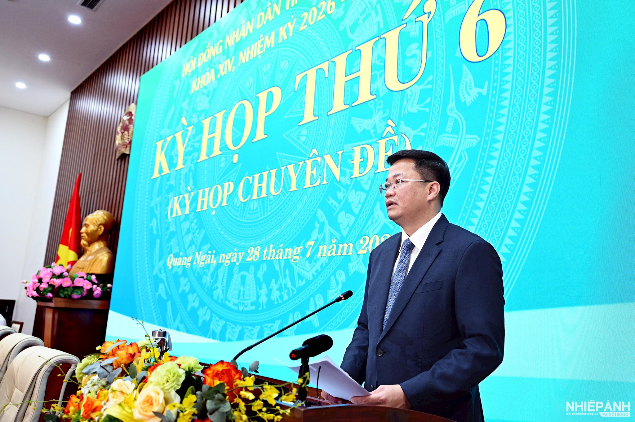 W_9.-chu-tich-ubnd-tinh-quang-ngai-nguyen-duc-tam-phat-bieu-tai-ky-hop.jpg