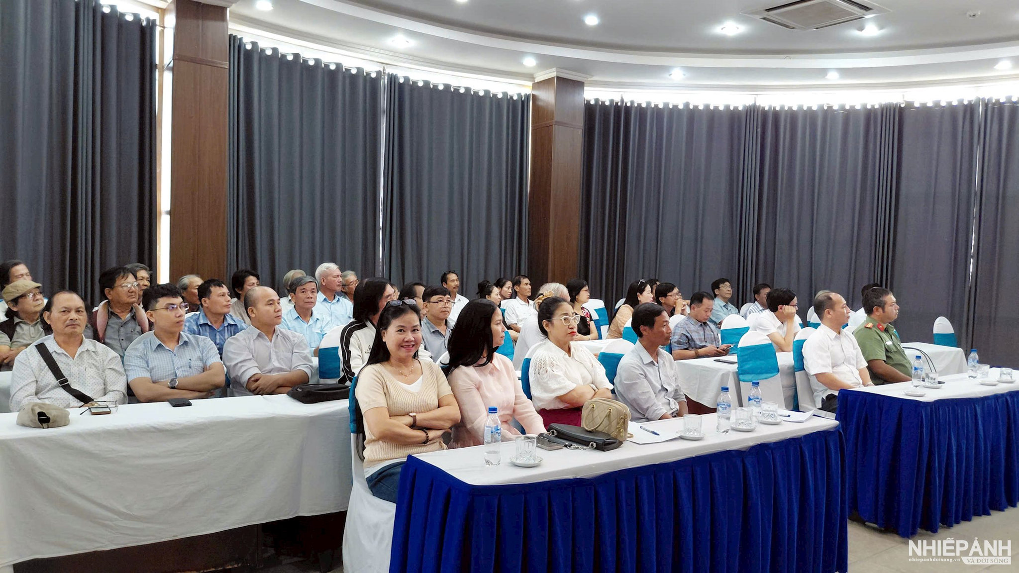 W_5-.cac-hoi-vien-tham-du-lop.jpg
