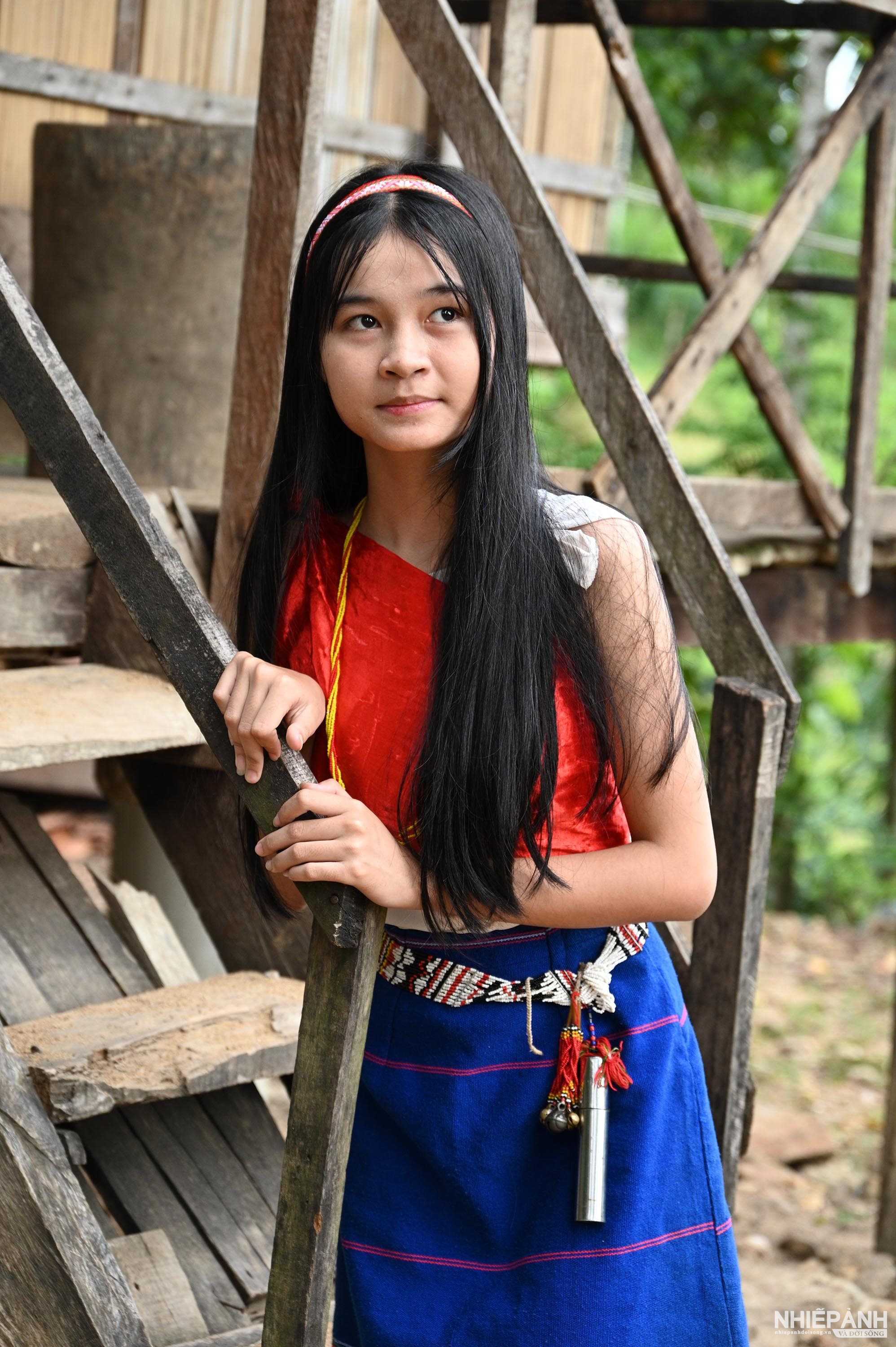 W_14.-trang-phuc-thieu-nu-dan-toc-ca-dong-xa-son-tay-thuong.jpg