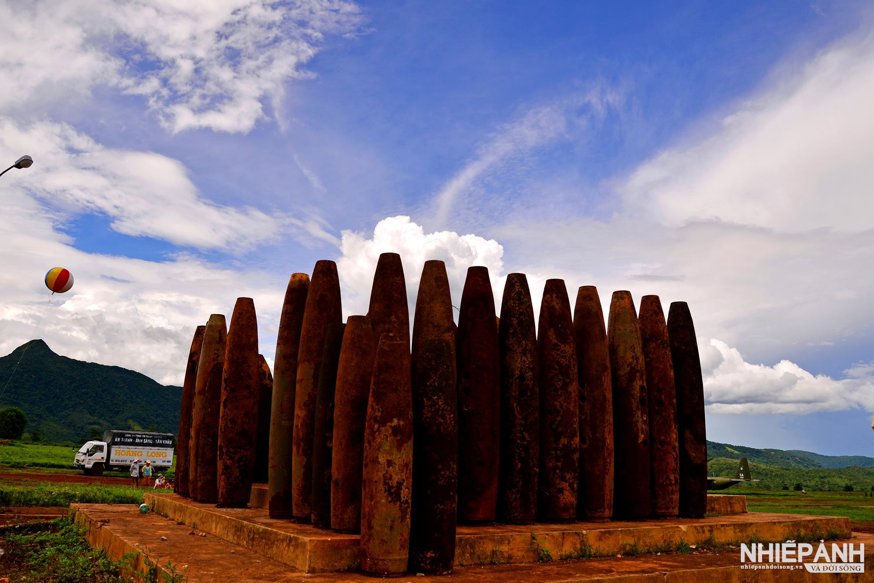 W_dau-dan-cua-de-quoc-my-copy.jpg