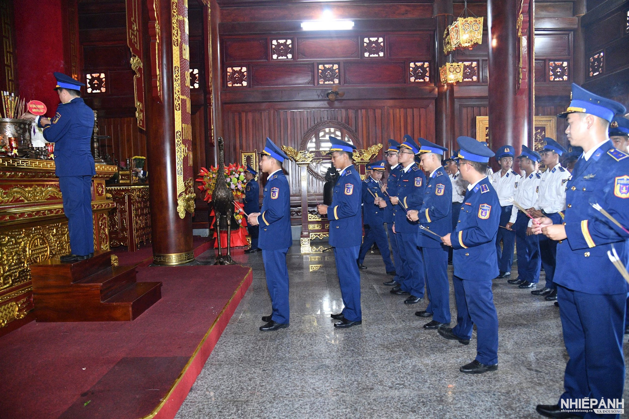 W_canh-2-2.jpg