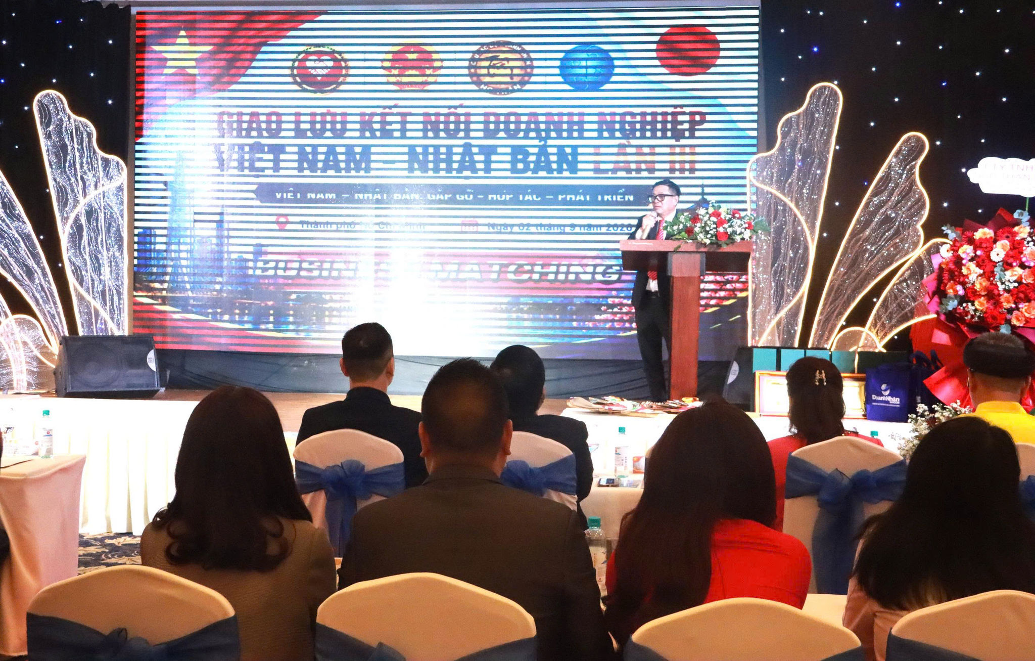W_cuong-1.jpg