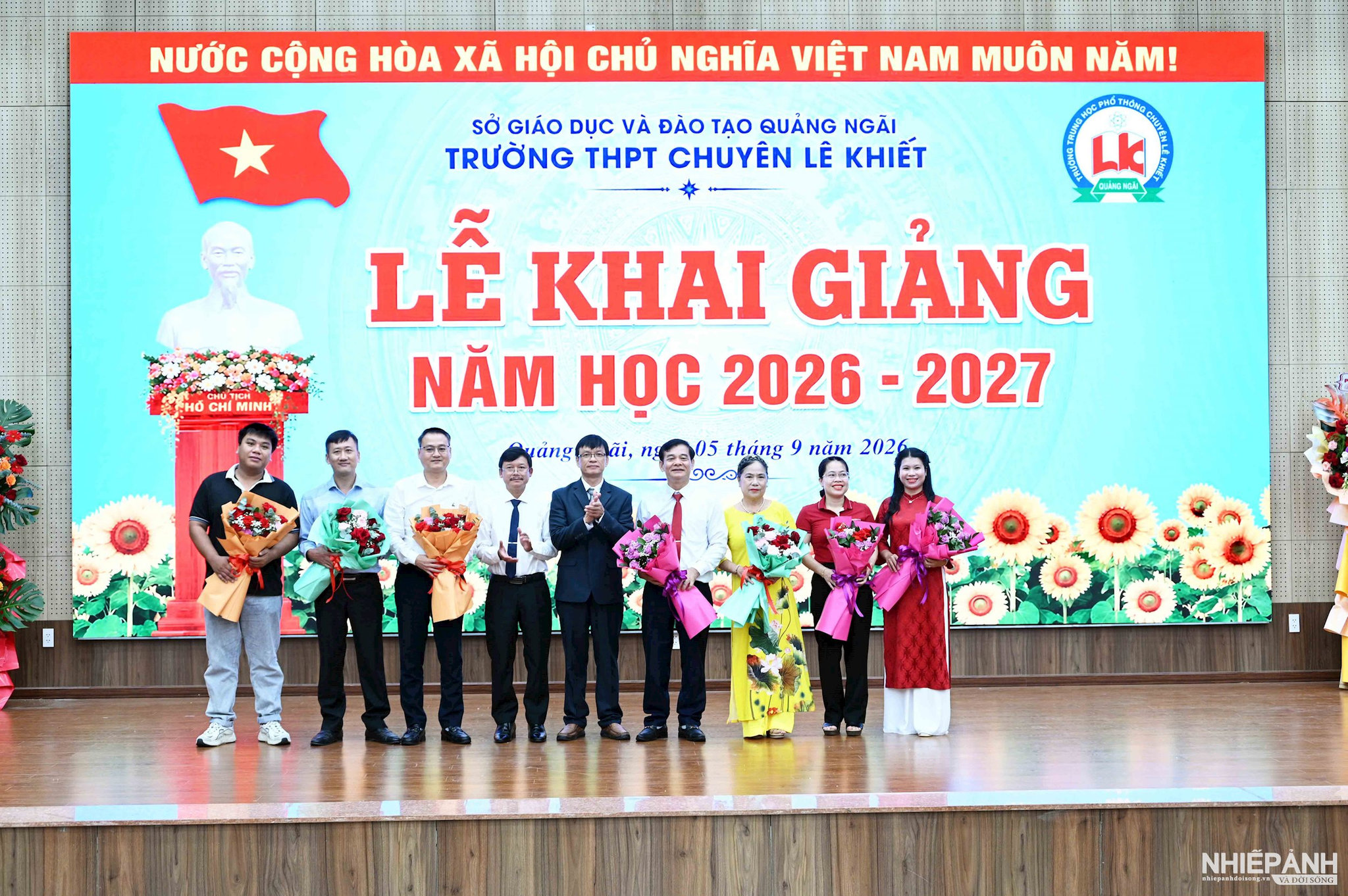 Trường THPT Chuyên Lê Khiết: Thực hiện 8 nhiệm vụ và giải pháp trọng tâm năm học 2026-2027