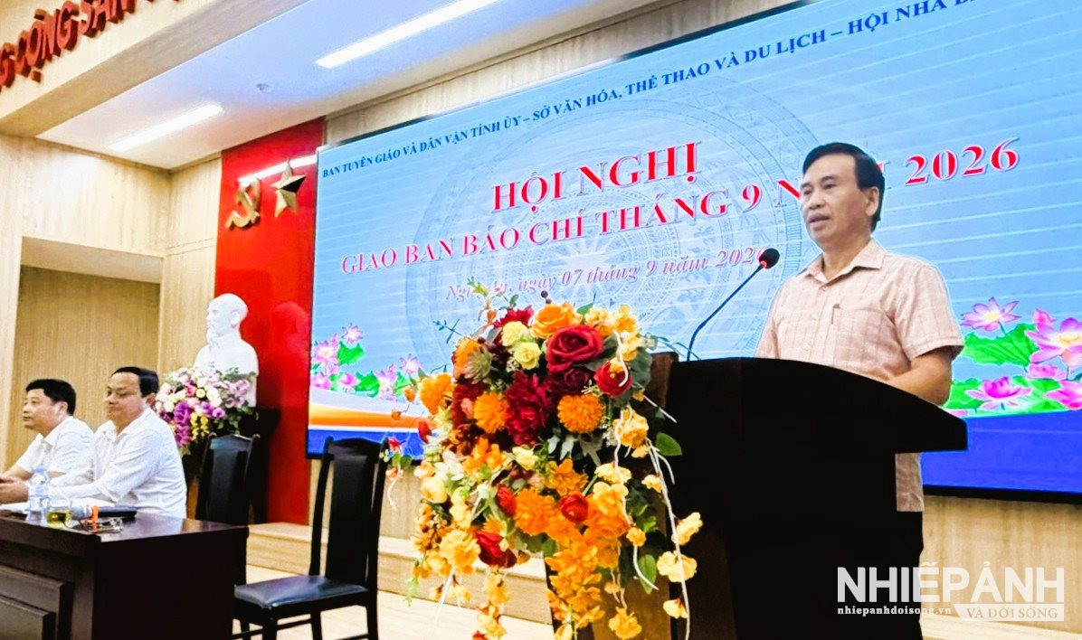 W_2.dong-chi-nguyen-ba-hao-pho-giam-doc-so-van-hoa-the-thao-va-du-lich-bao-cao-ket-qua-cong-tac-tuyen-truyen-bao-chi-thang-82026.jpg