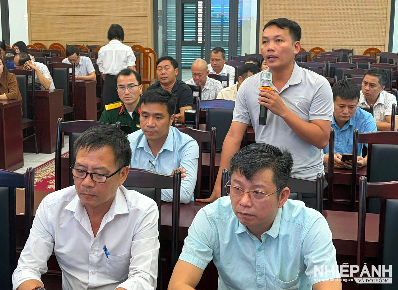 W_4.nha-bao-doan-hoa-bao-tuoi-tre-neu-mot-so-van-de-tai-hoi-nghi..jpg