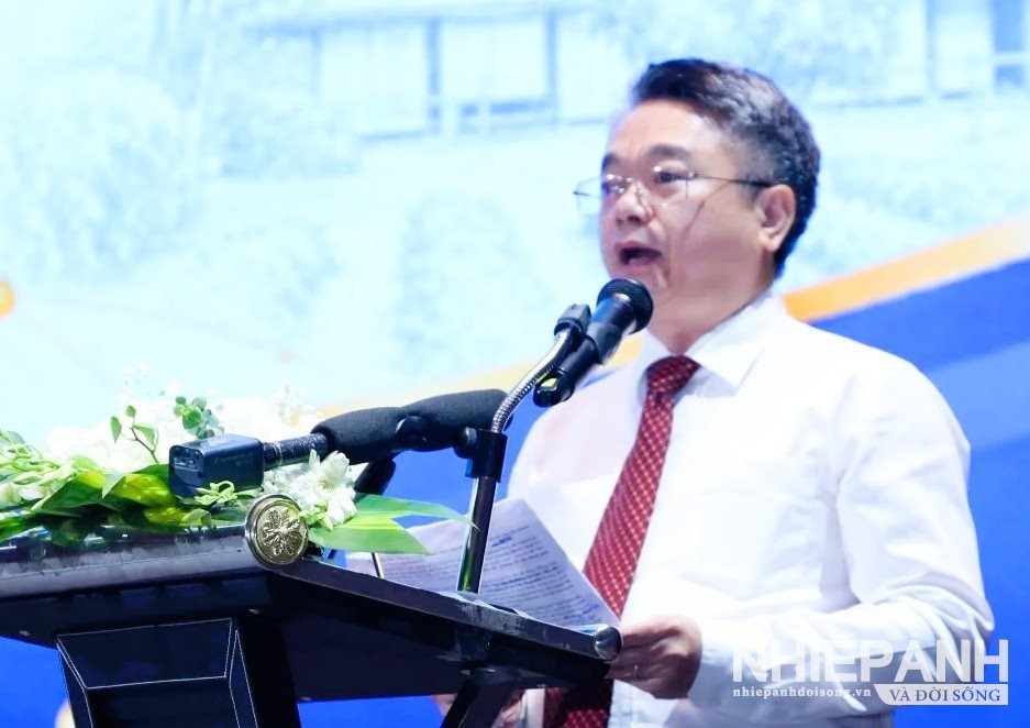 W_ong-pham-xuan-minh-pho-vu-truong-vu-kinh-te-dia-phuong-va-lanh-tho-bo-tai-chinh-phat-bieu-tai-hoi-nghi..jpg