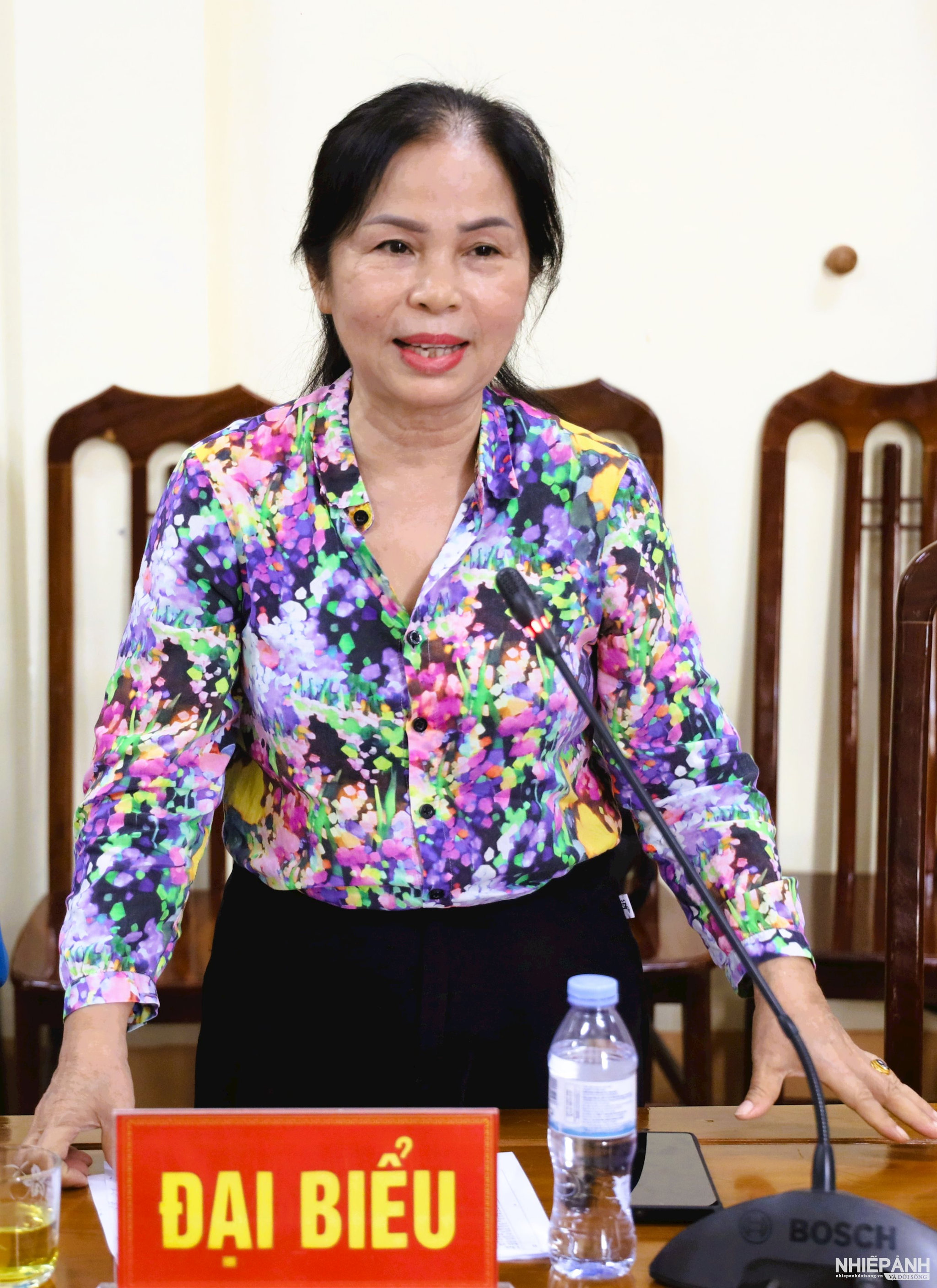 W_nha-bao-ho-thi-ngan-pct-thuong-truc-hoi-nha-bao-nghe-an-phat-bieu-tai-cuoc-lam-viec..jpg