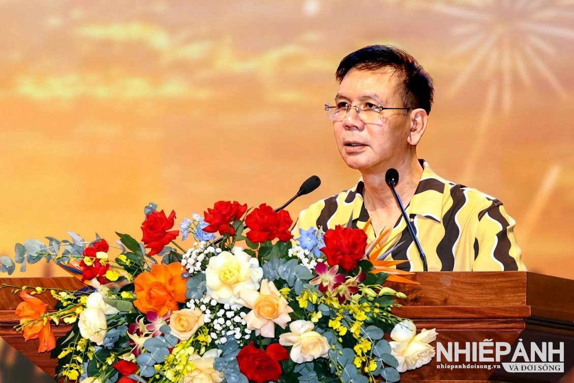 W_2.-anh-hung-lao-dong-huynh-kim-lap-chu-tich-hdqt-thien-tan-group-phat-bieu-tai-chuong-trinh.jpg