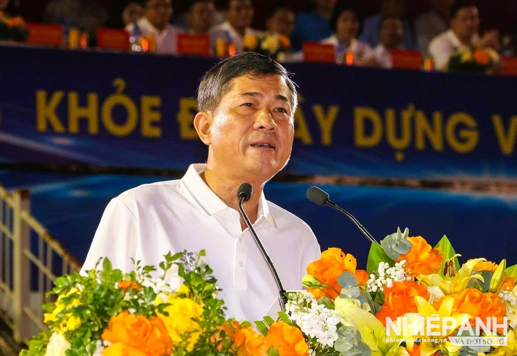 W_ong-thai-van-thanh-uy-vien-bch-dang-bo-tinh-pho-chu-tich-ubnd-tinh-nghe-an-truong-ban-to-chuc-dai-hoi-phat-bieu-khai-mac....jpg