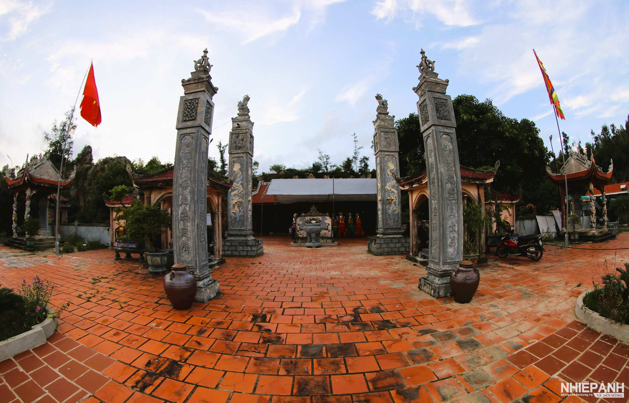W_1.-toan-canh-den-quy-linh(2).jpg