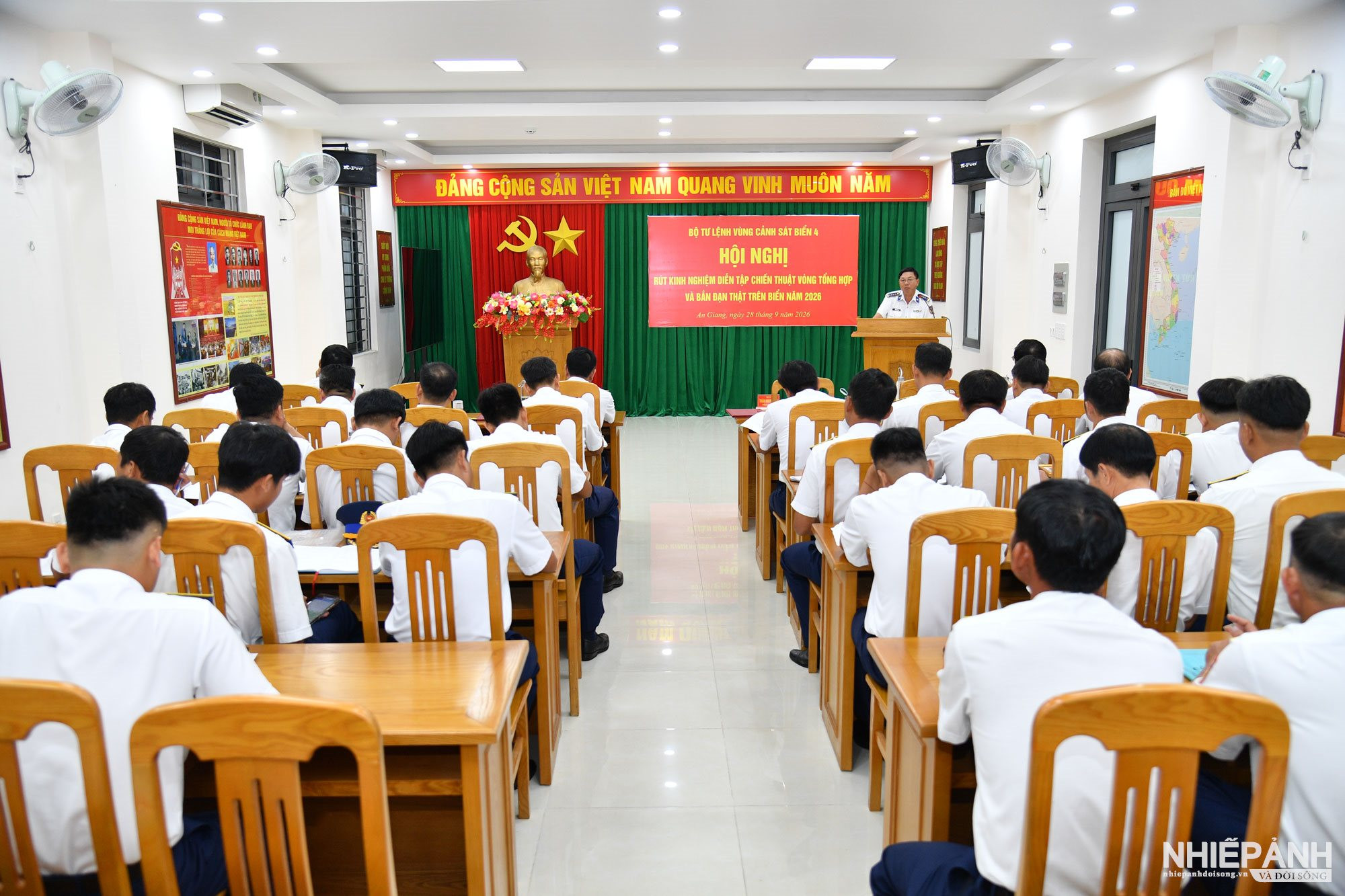 W_anh-1.jpg