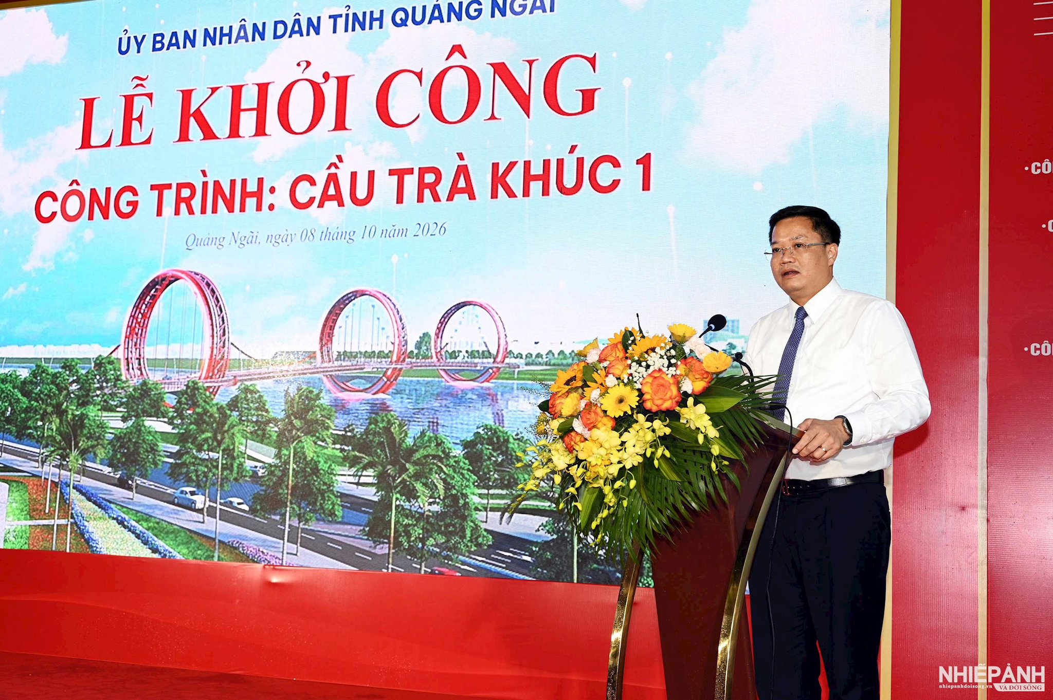 W_6a.-dsc_1004.-ong-nguyen-duc-tam-chu-tich-ubnd-tinh-quang-ngai-phat-bieu-chi-dao-tai-buoi-le.jpg