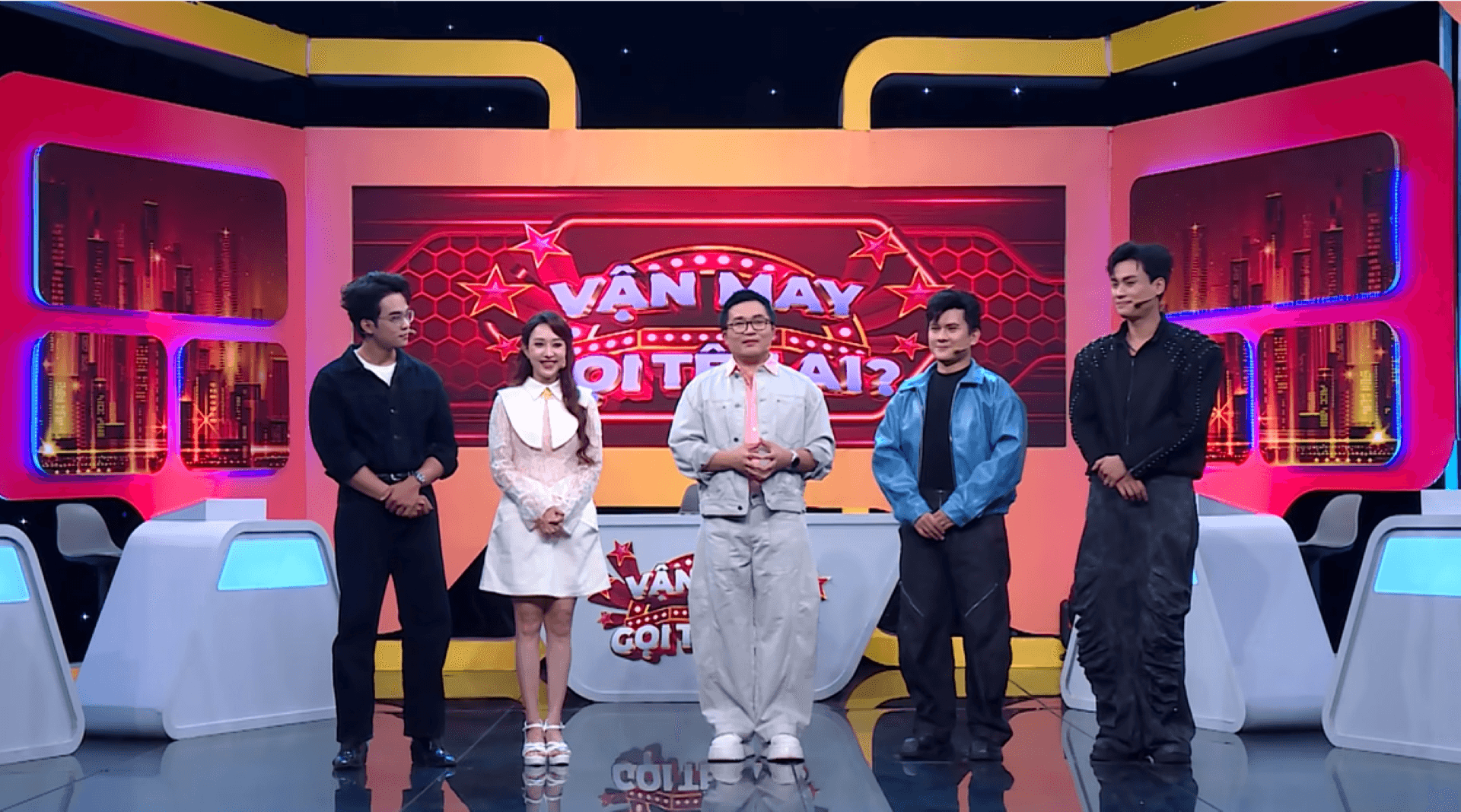 dai-nghia-bat-ngo-truoc-man-so-tai-kich-tinh-cua-dan-mc-dai-an-xuat-sac-rinh-ve-146-trieu-dong-4-.png