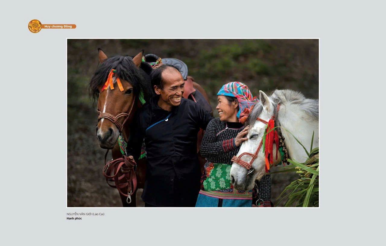 layout-32-anh-giai-thuong_page10.jpg