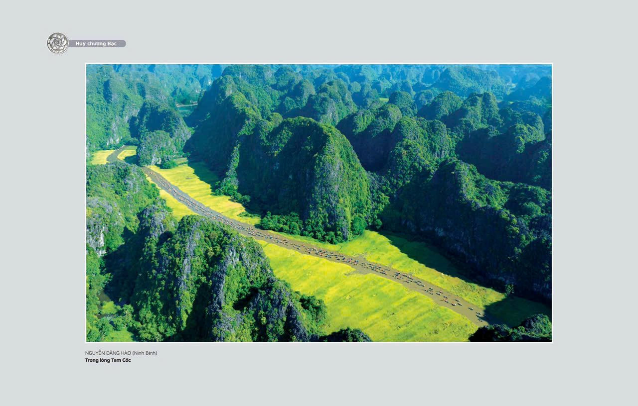 layout-32-anh-giai-thuong_page4.jpg