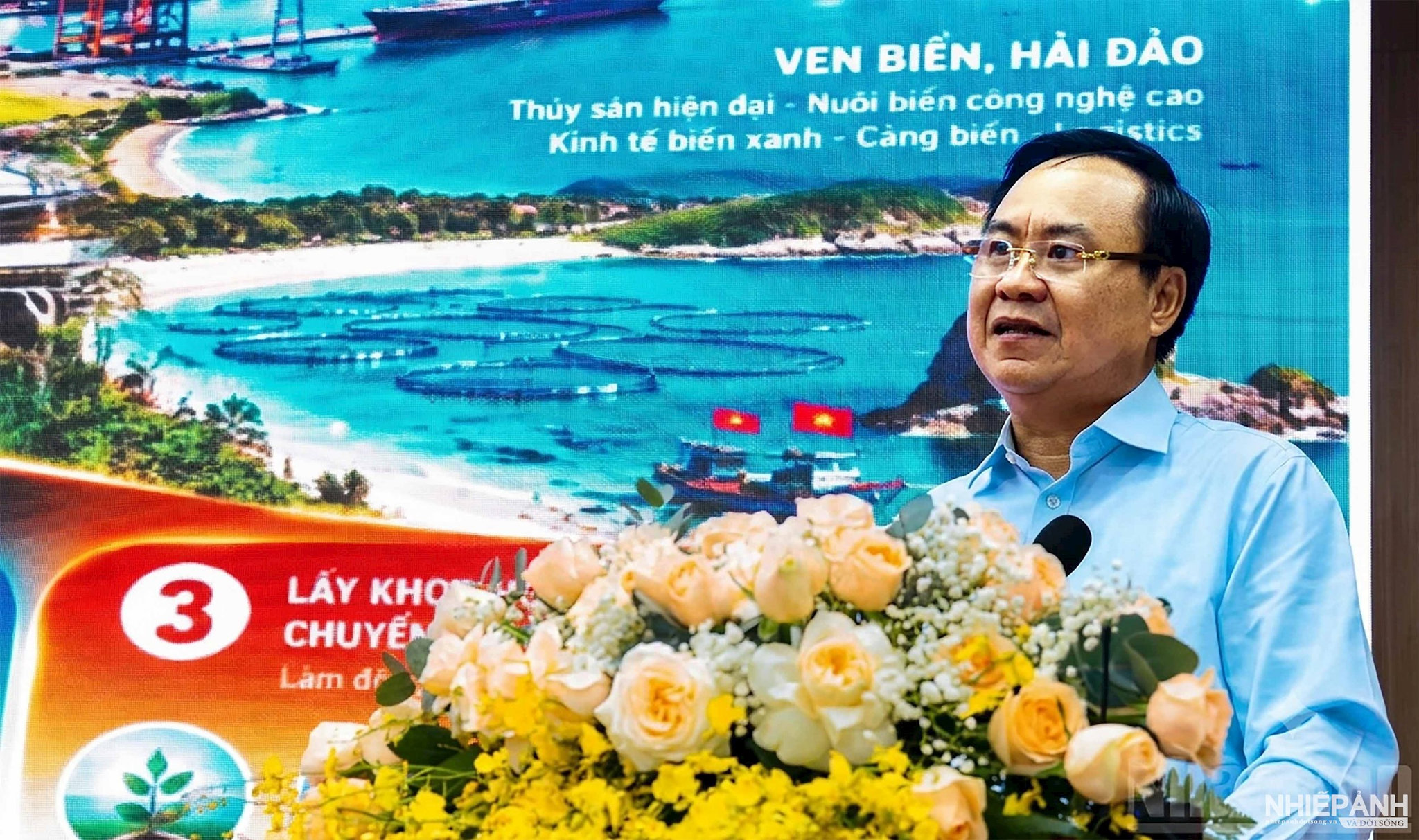 W_5a.-thu-truong-bo-nn-mt-vo-van-hung-phat-bieu-tai-hoi-thao.jpg