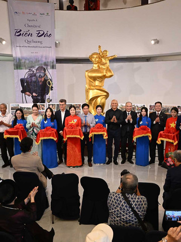 NSNA Nguyễn Á giới thiệu di sản văn hóa và biển đảo quê hương qua ống kính