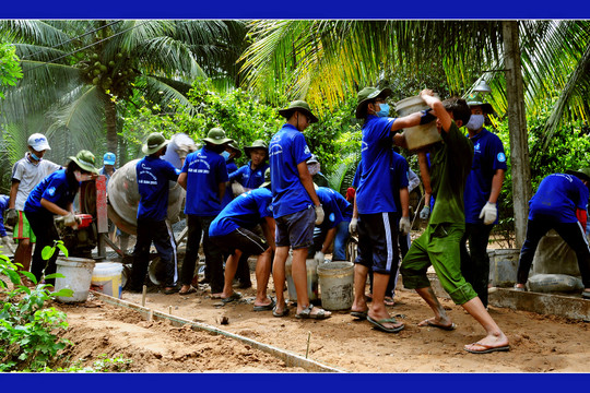 Cuộc thi ảnh “Dấu ấn tình nguyện hè” tỉnh Trà Vinh năm 2015
