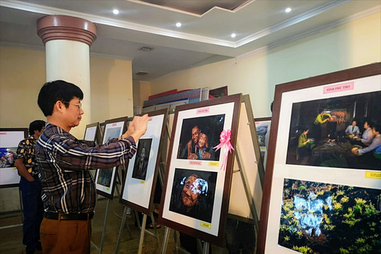 Kết quả Liên hoan ảnh nghệ thuật Khu vực Miền núi phía Bắc lần thứ 19 năm 2019 tại Thành phố Yên Bái.