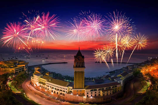 Phú Quốc tưng bừng đón đại tiệc âm nhạc và ánh sáng New Year Countdown 2021