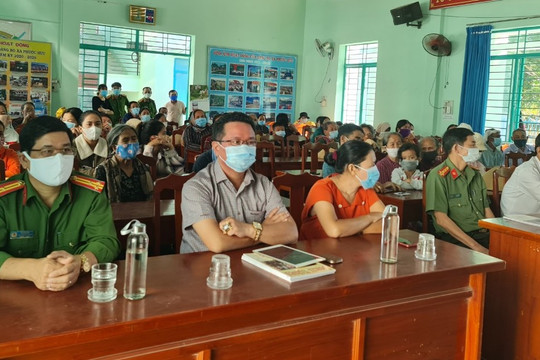 Ninh Thuận: Trao quà Tết vì người nghèo với chủ đề “Nghĩa tình Ninh Thuận lần II” năm 2021