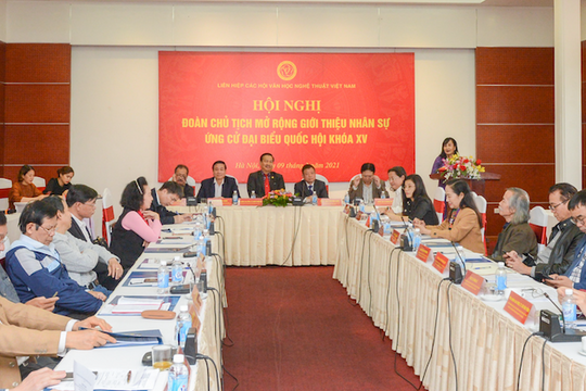 Đoàn Chủ tịch Liên hiệp các Hội Văn học Nghệ thuật Việt Nam giới thiệu NSNA Trần Thị Thu Đông ứng cử Đại biểu Quốc hội khoá XV