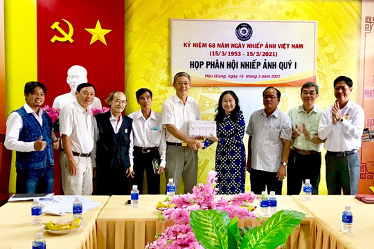 Hậu Giang: Tổ chức buổi lễ chào mừng Ngày truyền thống Nhiếp ảnh Việt Nam