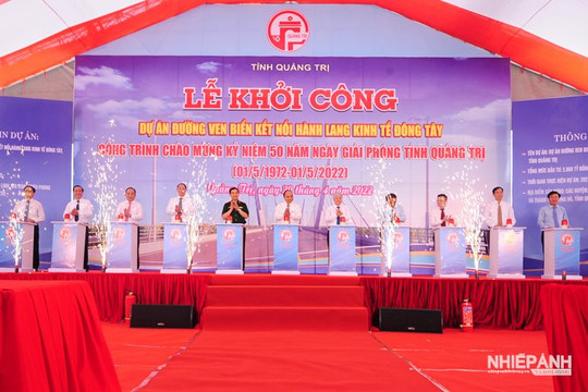 Chủ tịch nước Nguyễn Xuân Phúc dự lễ khởi công đường ven biển hơn 2.000 tỷ ở Quảng Trị