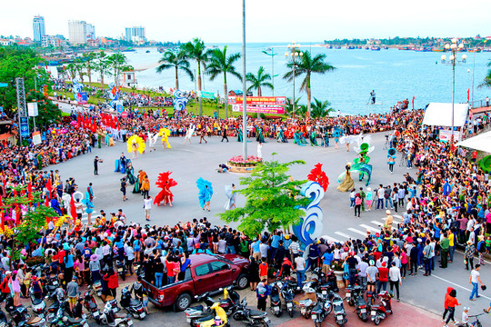 Quảng Bình đón khoảng 115.000 lượt khách trong dịp lễ 30/4-1/5

