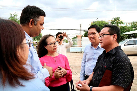 Tổng Lãnh sự quán Ấn Độ tại TP Hồ Chí Minh đến thăm và làm việc tại tỉnh Bình Phước