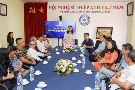 Hội Nghệ sĩ Nhiếp ảnh Việt Nam gặp mặt báo chí nhân kỷ niệm 97 năm Ngày Báo chí Cách mạng Việt Nam
