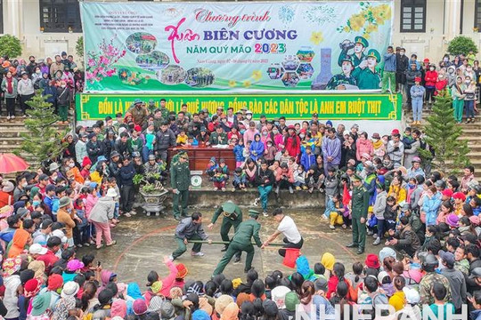 Quảng Nam: Ấm tình quân dân với "Xuân Biên cương"