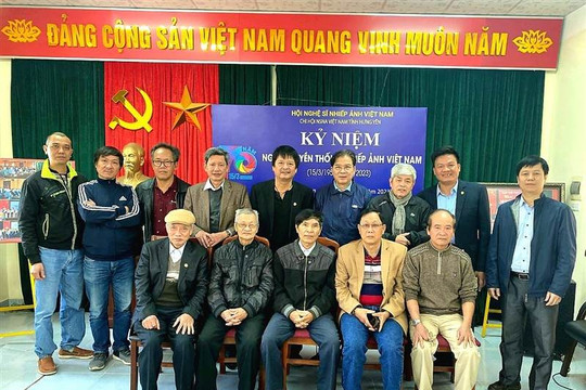 Chi hội Nghệ sĩ Nhiếp ảnh Việt Nam tỉnh Hưng Yên tổ chức lễ Kỷ niệm 70 năm Ngày Truyền thống Nhiếp ảnh Việt Nam
