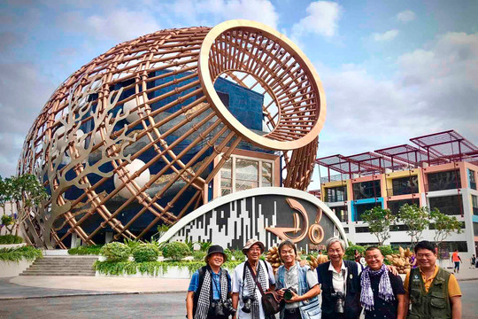 Bế mạc Trại sáng tác Ảnh nghệ thuật tại tỉnh Khánh Hòa năm 2023