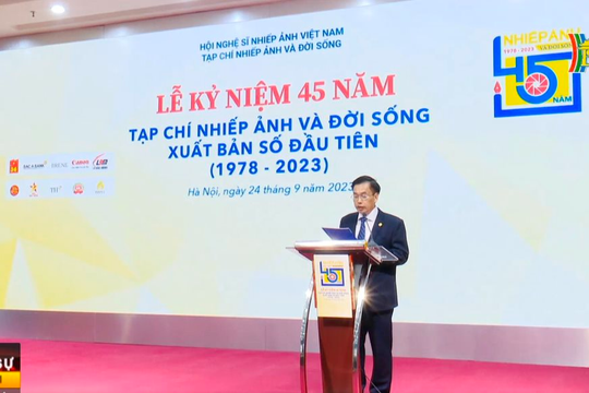 Đài Truyền hình Hà Nội đưa tin về Lễ kỷ niệm 45 năm Tạp chí Nhiếp ảnh và Đời sống xuất bản số báo đầu tiên