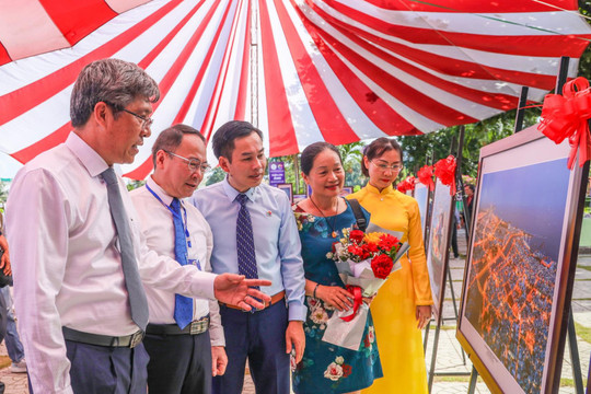 Khai mạc triển lãm và trao giải “Festival Nhiếp ảnh quốc tế Việt Nam” lần thứ hai năm 2023 tại Bình Thuận