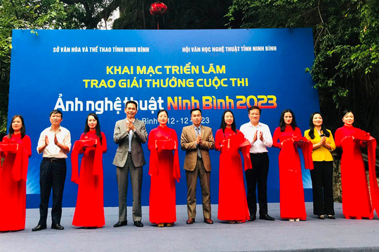 Khai mạc Triển lãm và trao giải thưởng Cuộc thi Ảnh nghệ thuật Ninh Bình năm 2023