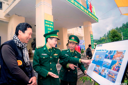 CLB Nhiếp ảnh Đà Nẵng tổ chức Triển lãm ảnh Tự hào biên cương Tổ quốc