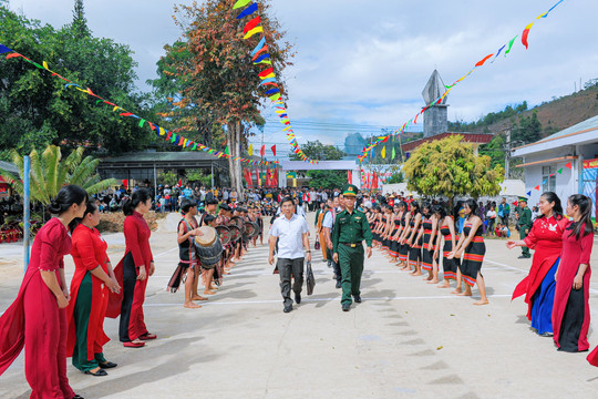 Ngày hội Biên phòng toàn dân trên cao nguyên Kon Tum

