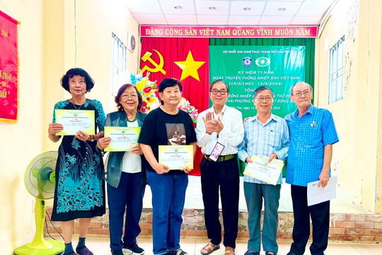 Cần Thơ tổ chức kỷ niệm 71 năm Ngày truyền thống Nhiếp ảnh Việt Nam (15/3)