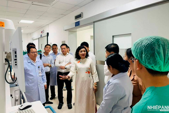Lãnh đạo sở Y tế Nghệ An thăm và làm việc tại Bệnh viện hữu nghị Lào – Việt Nam 